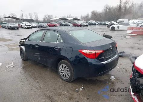 2018 Toyota Corolla Le z USA, uszkodzony, nr VIN 2T1BURHE8JC117463